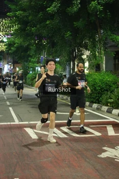 Runner Photo 4210947