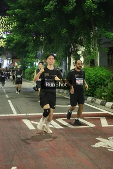 Runner Photo 4210954