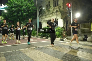 Runner Photo 4210963