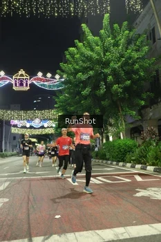 Runner Photo 4210966