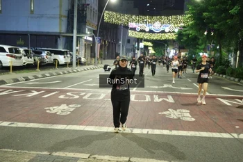 Runner Photo 4210976