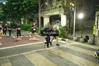 Runner Photo 4210987