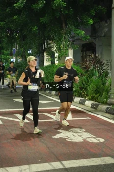 Runner Photo 4211039