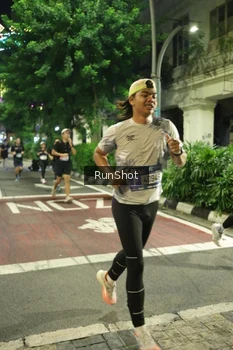 Runner Photo 4211128