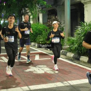 Runner Photo 4211169