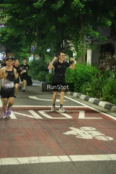 Runner Photo 4211221