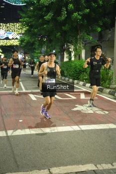 Runner Photo 4211224