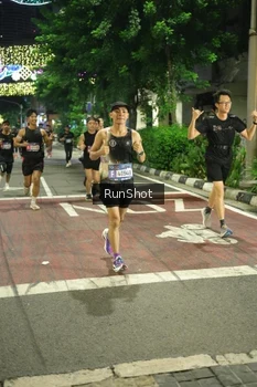 Runner Photo 4211229