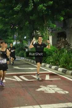 Runner Photo 4211231