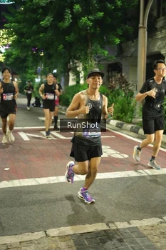 Runner Photo 4211237