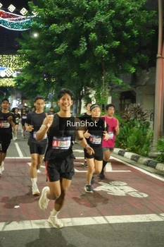 Runner Photo 4211259