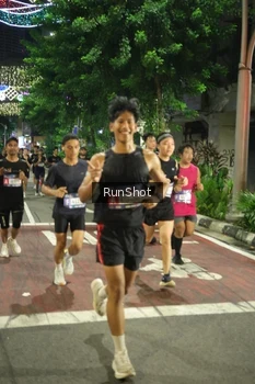 Runner Photo 4211262