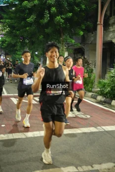 Runner Photo 4211265
