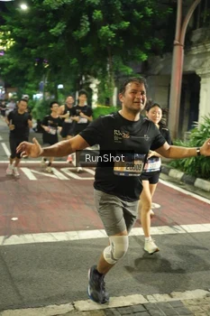 Runner Photo 4211324