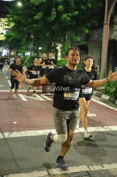 Runner Photo 4211325