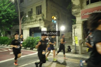Runner Photo 4211349