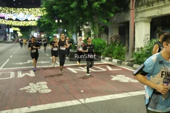 Runner Photo 4211350