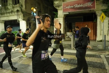Runner Photo 4211354