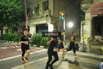 Runner Photo 4211361