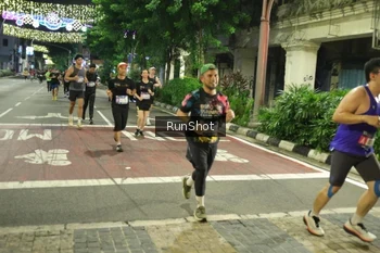 Runner Photo 4211432