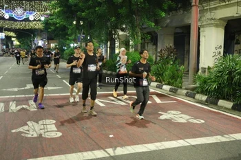 Runner Photo 4211434