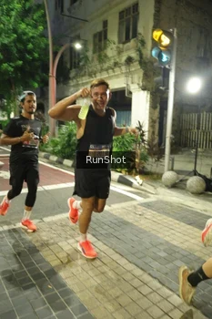 Runner Photo 4211442