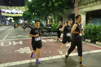 Runner Photo 4211771
