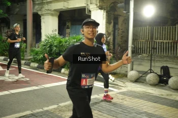 Runner Photo 4211777