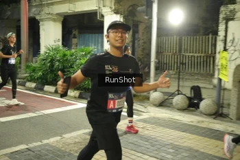 Runner Photo 4211780