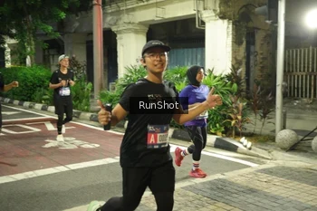 Runner Photo 4211784