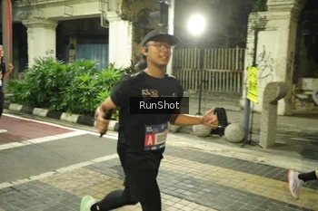 Runner Photo 4211792