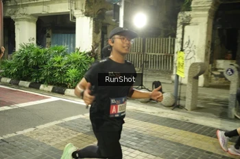 Runner Photo 4211801