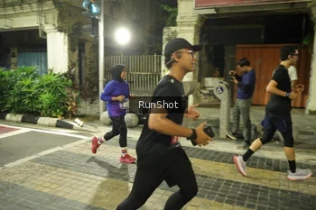 Runner Photo 4211805