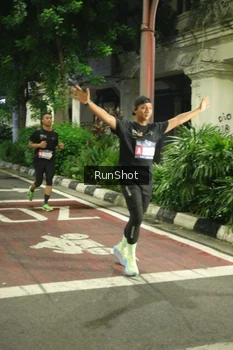 Runner Photo 4211826