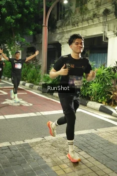 Runner Photo 4211827