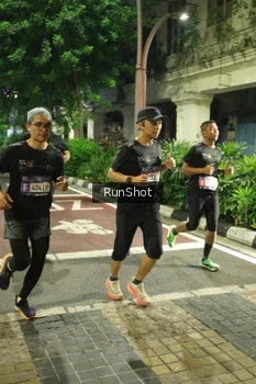 Runner Photo 4211893
