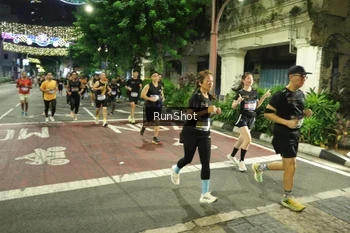 Runner Photo 4211938