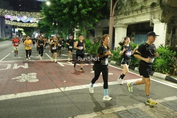 Runner Photo 4211939