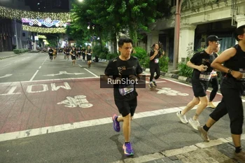 Runner Photo 4211941