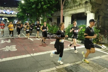 Runner Photo 4211948