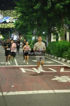 Runner Photo 4212012