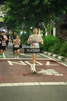 Runner Photo 4212022