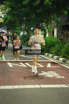 Runner Photo 4212047