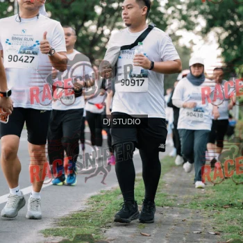 Runner Photo 421210