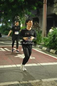 Runner Photo 4212169