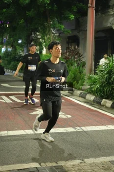 Runner Photo 4212170