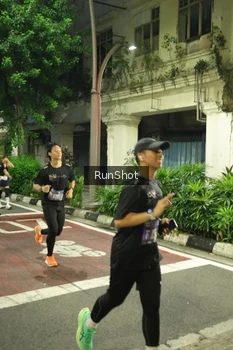 Runner Photo 4212193