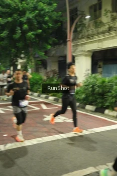 Runner Photo 4212194