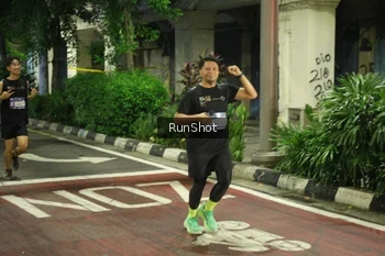 Runner Photo 4212200