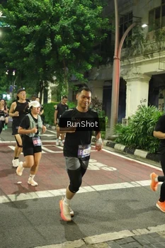 Runner Photo 4212203